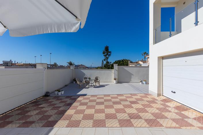 Image No.56-4 Bed Villa / Detached for sale