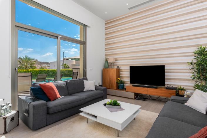 Image No.12-3 Bed Villa / Detached for sale