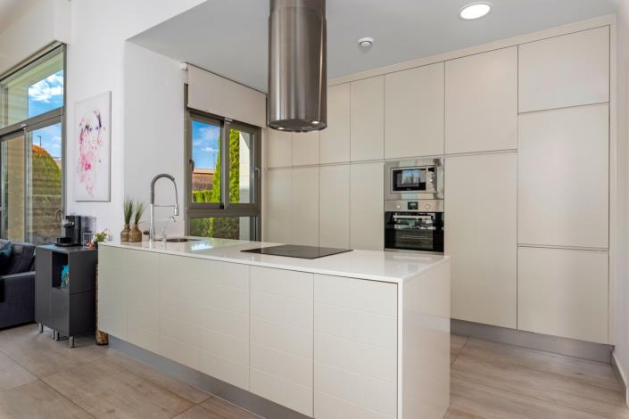 Image No.8-3 Bed Villa / Detached for sale