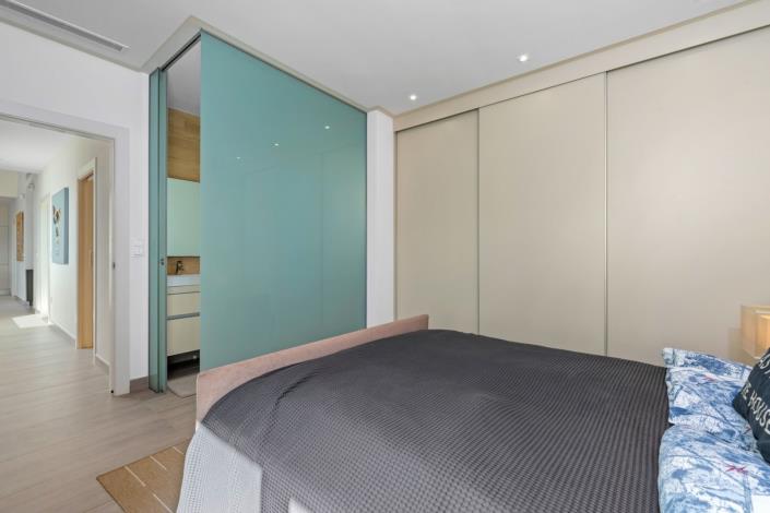 Image No.17-3 Bed Villa / Detached for sale