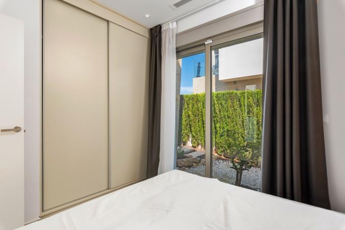 Image No.23-3 Bed Villa / Detached for sale