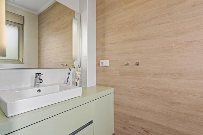 Image No.19-3 Bed Villa / Detached for sale