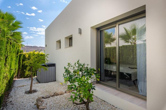 Image No.30-3 Bed Villa / Detached for sale