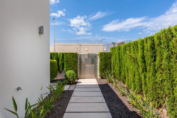 Image No.31-3 Bed Villa / Detached for sale