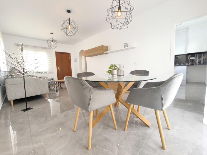 Image No.5-4 Bed Villa / Detached for sale