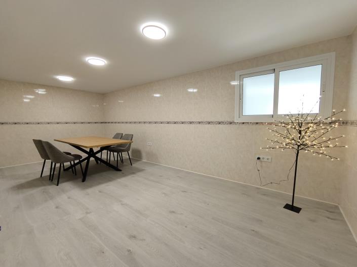 Image No.28-4 Bed Villa / Detached for sale