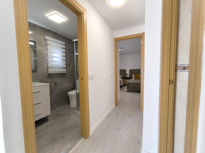 Image No.20-4 Bed Villa / Detached for sale