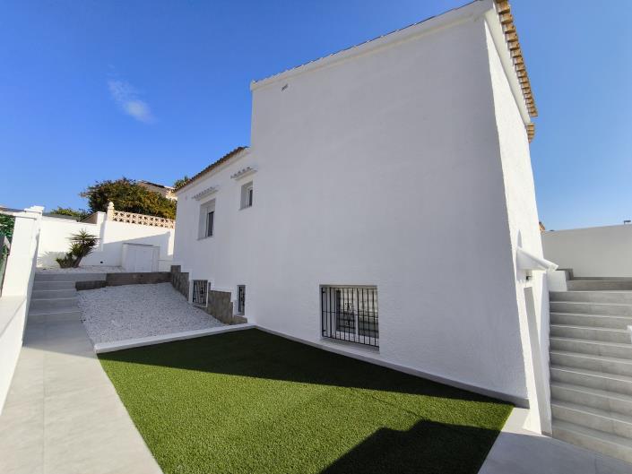 Image No.30-4 Bed Villa / Detached for sale