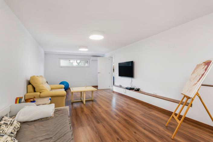 Image No.32-4 Bed Villa / Detached for sale