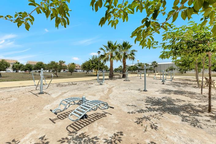 Image No.33-2 Bed Semi-Detached for sale