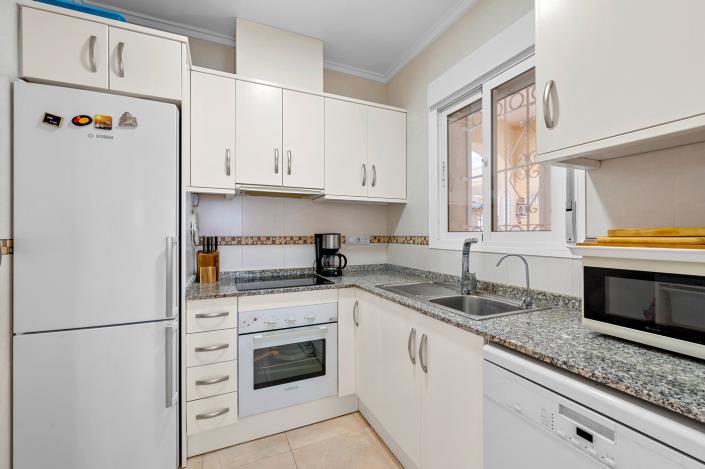 Image No.4-5 Bed Villa / Detached for sale