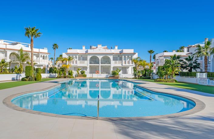 Image No.25-2 Bed Apartment for sale