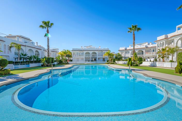 Image No.27-2 Bed Apartment for sale