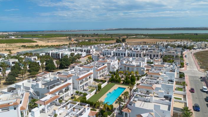 Image No.26-2 Bed Apartment for sale