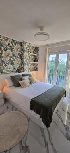 Image No.17-2 Bed Apartment for sale