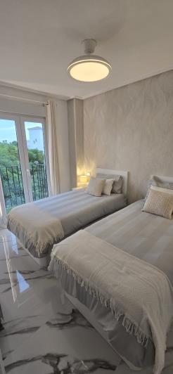 Image No.23-2 Bed Apartment for sale