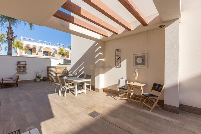 Image No.32-3 Bed Villa / Detached for sale