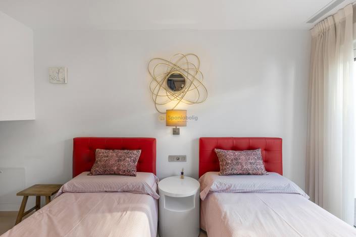 Image No.26-3 Bed Villa / Detached for sale