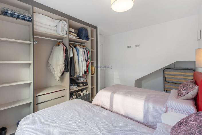 Image No.27-3 Bed Villa / Detached for sale