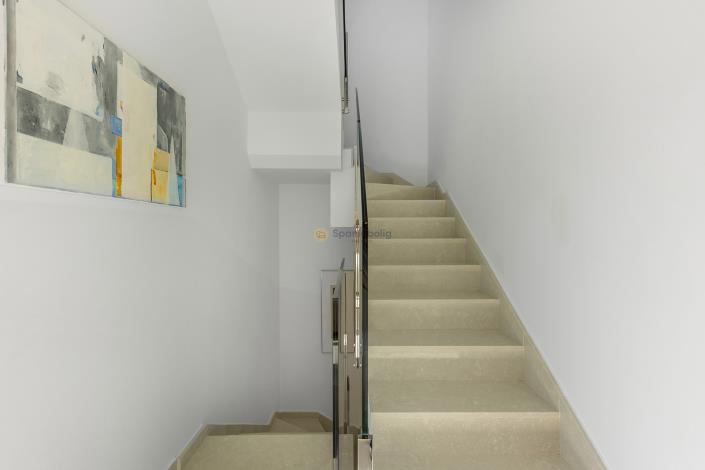 Image No.29-3 Bed Villa / Detached for sale