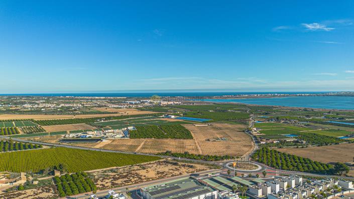 Image No.57-3 Bed Villa / Detached for sale