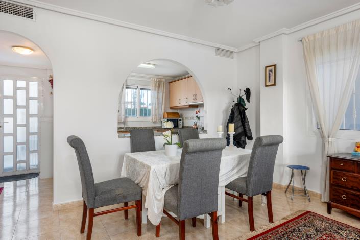 Image No.6-4 Bed Townhouse for sale