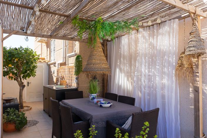 Image No.43-3 Bed Quad for sale