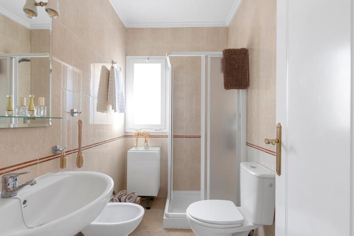 Image No.16-3 Bed Quad for sale