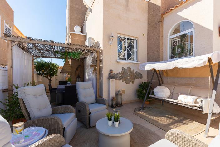 Image No.48-3 Bed Quad for sale