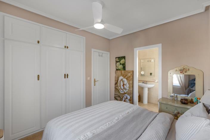 Image No.24-3 Bed Quad for sale