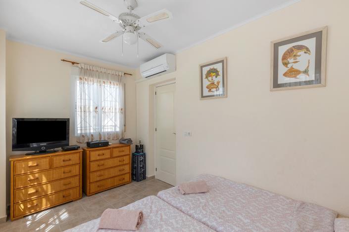 Image No.23-4 Bed Quad for sale