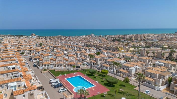 Image No.37-4 Bed Quad for sale