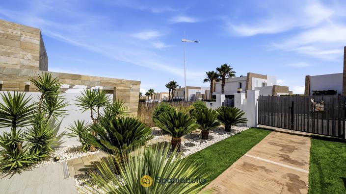 Image No.26-3 Bed Villa / Detached for sale
