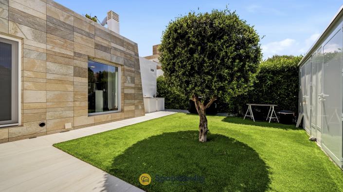 Image No.30-3 Bed Villa / Detached for sale