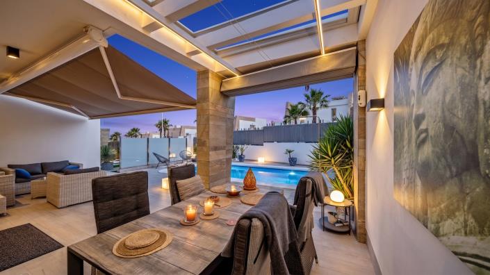 Image No.34-3 Bed Villa / Detached for sale