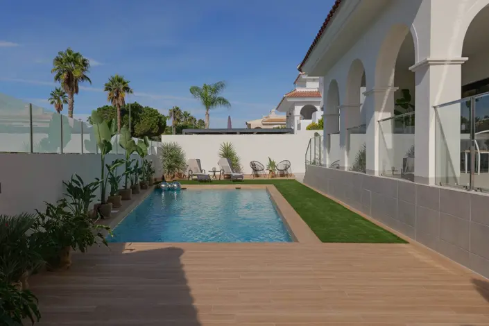 Image No.28-3 Bed Villa / Detached for sale