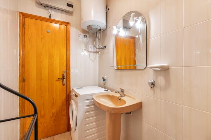 Image No.20-1 Bed Apartment for sale