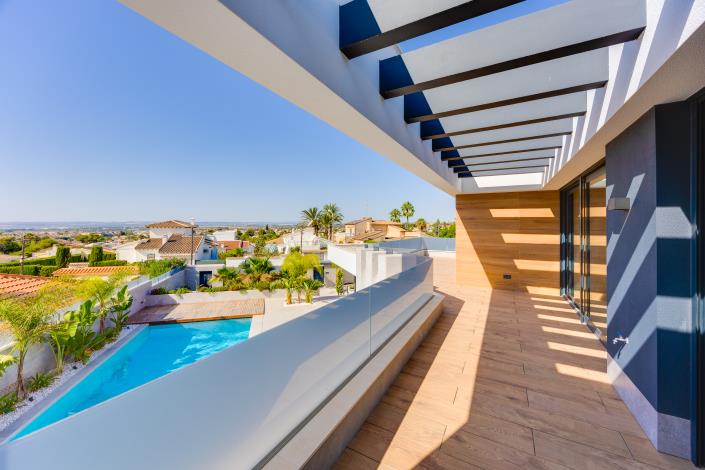 Image No.26-5 Bed Villa / Detached for sale