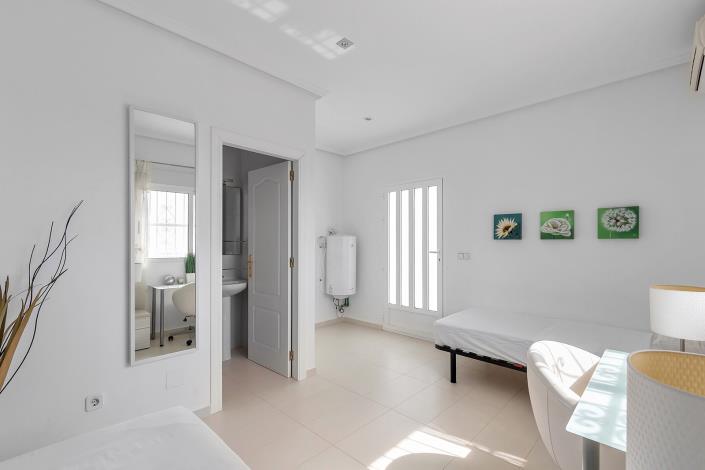 Image No.30-3 Bed Duplex for sale
