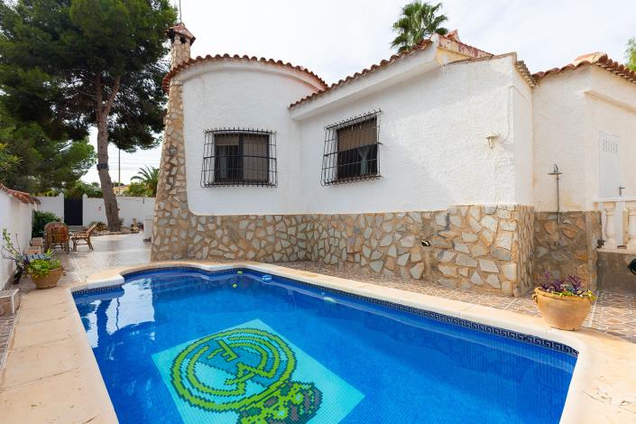 Image No.2-Villa / Independiente con 5 dormitorios en venta