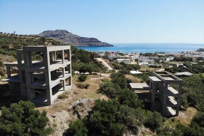 Fabulous-plot-with-2-unfinished-villas-and-unobstructed-sea-view_2