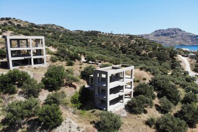 Fabulous-plot-with-2-unfinished-villas-and-unobstructed-sea-view_3