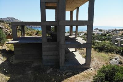 Fabulous-plot-with-2-unfinished-villas-and-unobstructed-sea-view_7