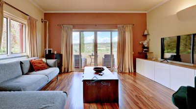 dual aspect windows