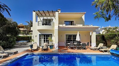 impressive villa & pool