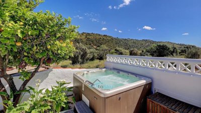 jacuzzi with countryside view