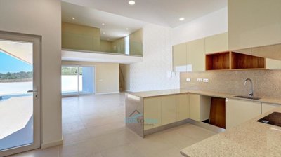 well-fitted kitchen