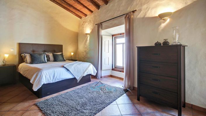 Image No.32-4 Bed House for sale