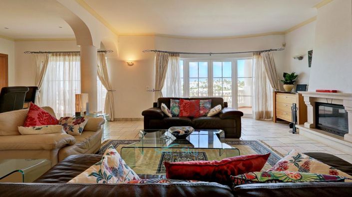 Image No.12-5 Bed House for sale