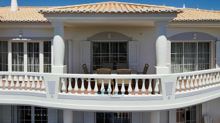 Image No.19-5 Bed House for sale